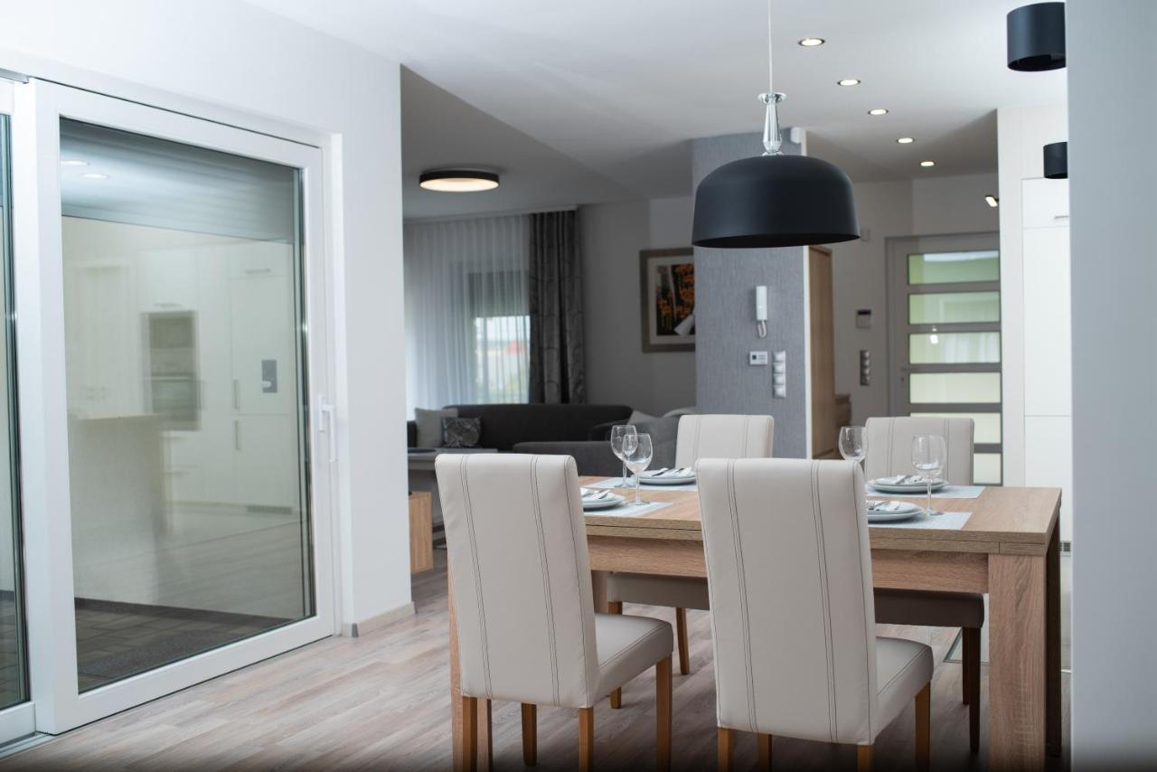 Twins Apartman Heviz Luaran gambar