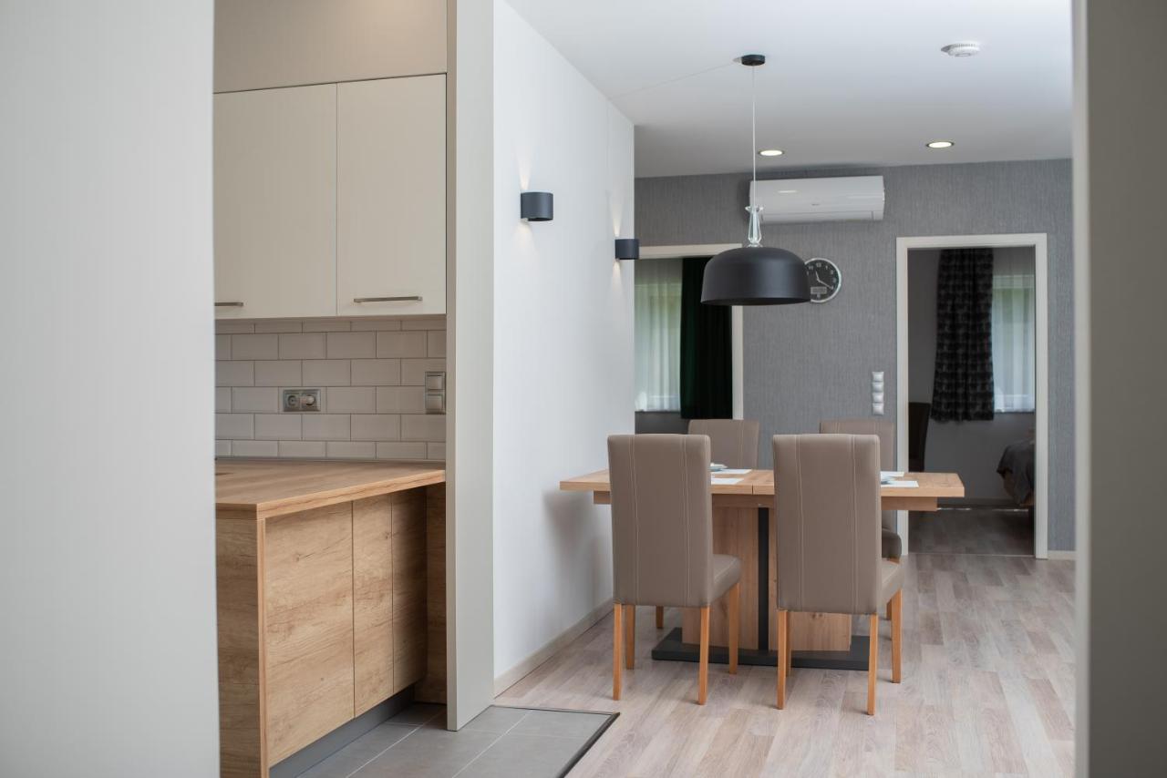 Twins Apartman Heviz Luaran gambar