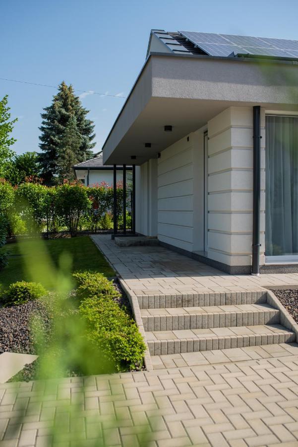 Twins Apartman Heviz Luaran gambar