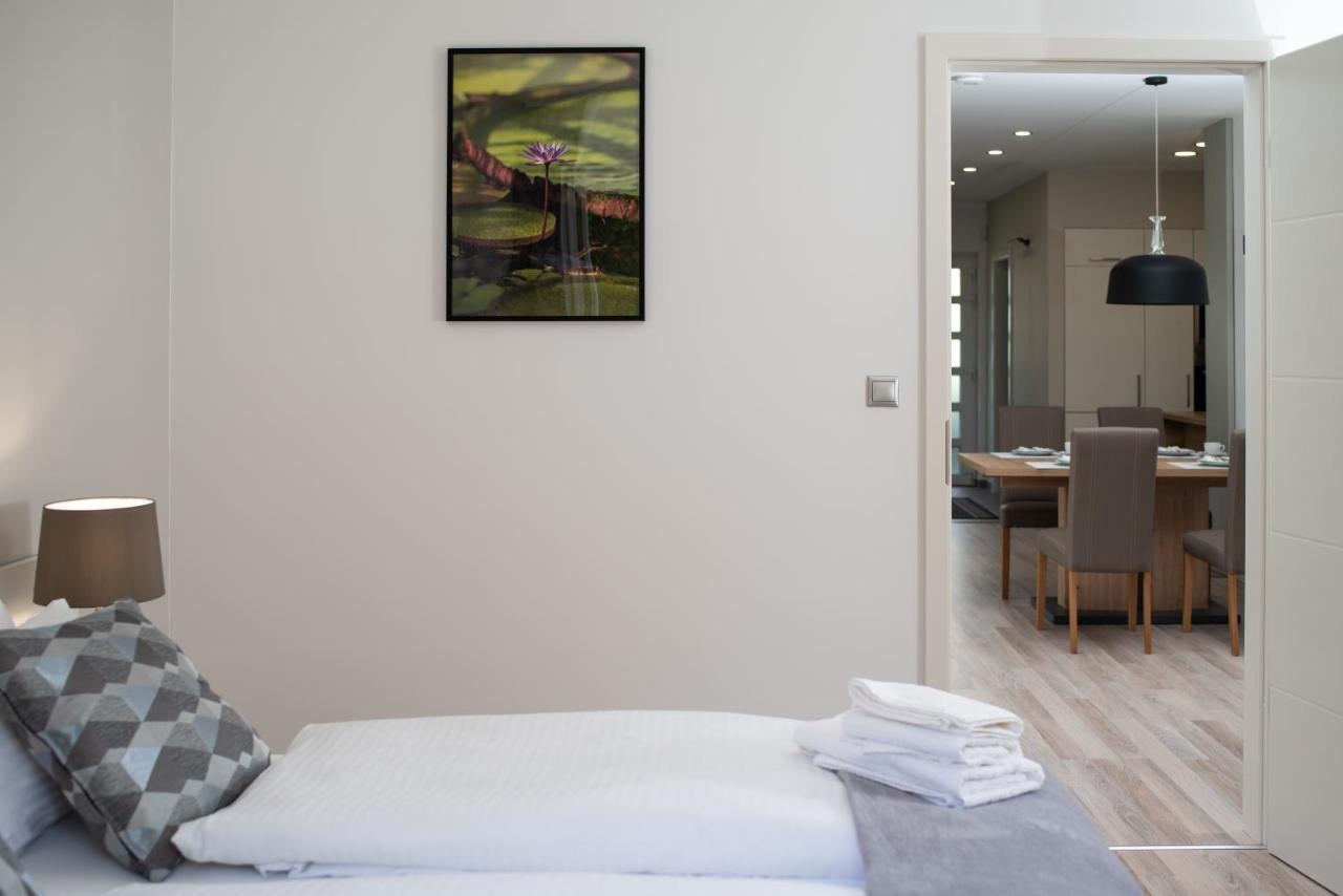 Twins Apartman Heviz Luaran gambar