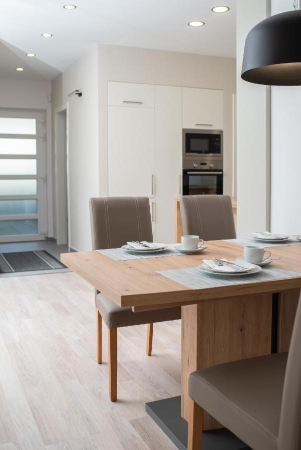 Twins Apartman Heviz Luaran gambar