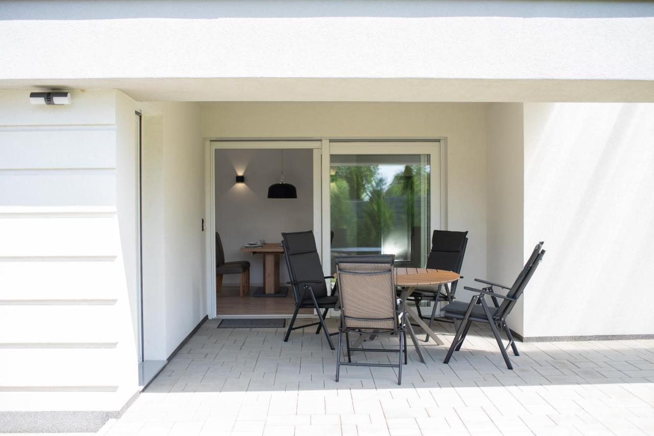Twins Apartman Heviz Luaran gambar