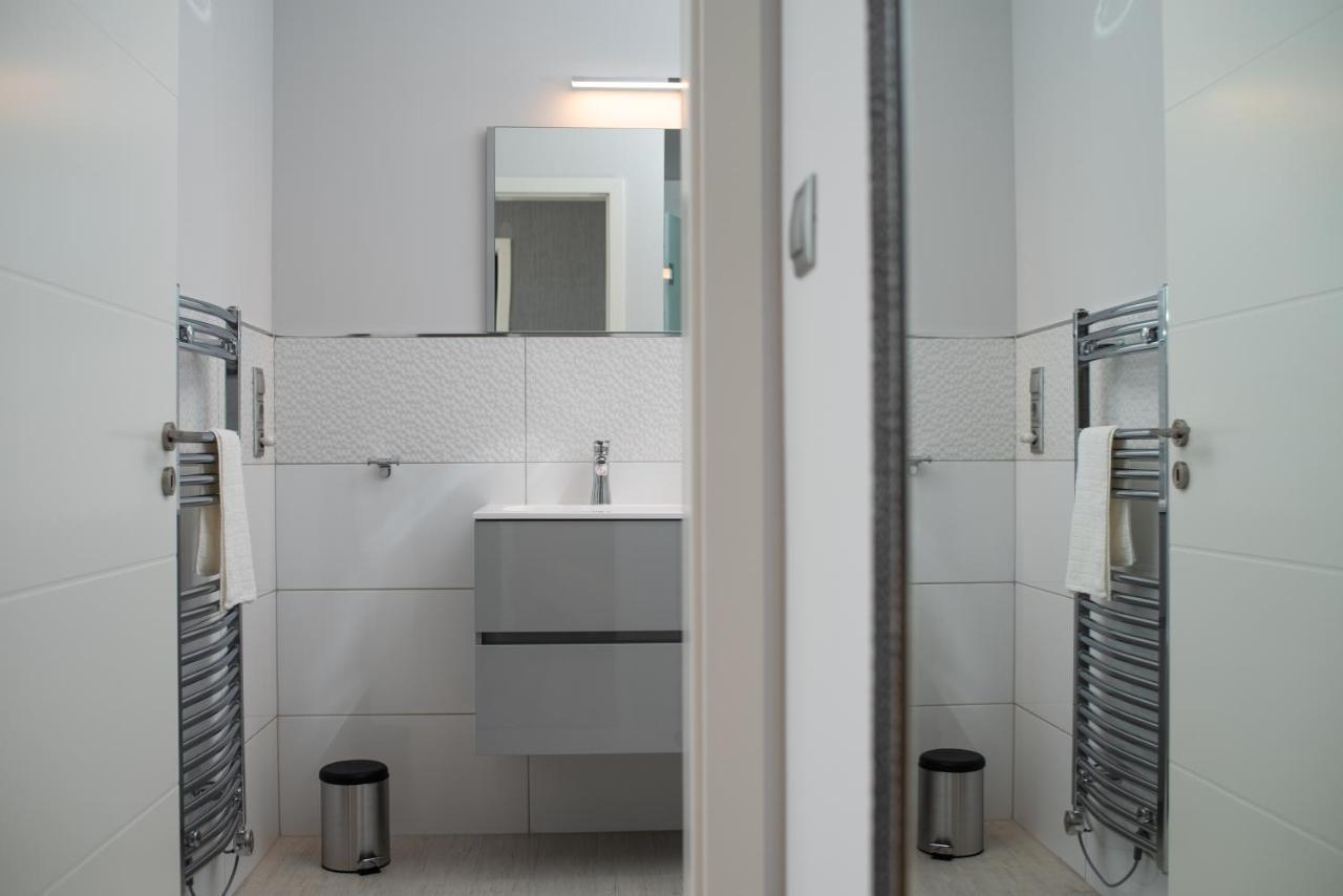 Twins Apartman Heviz Luaran gambar